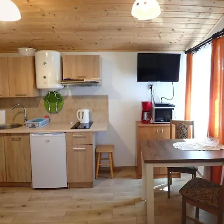 In At A 펜션 쿠크제보